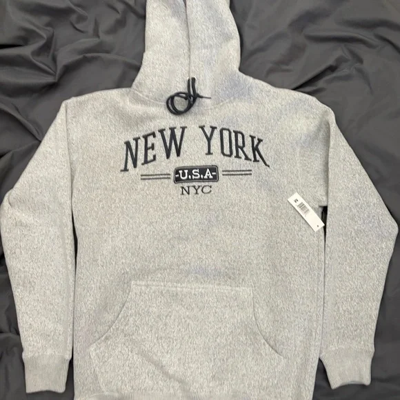 New York USA NYC Gray Men's Pullover Sweatshirt Hoodie - Picture 2 of 4